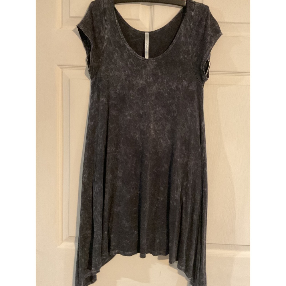 Lani California Acid Wash Sharkbite Tunic Top Charcoal Gray Small Mini Dress